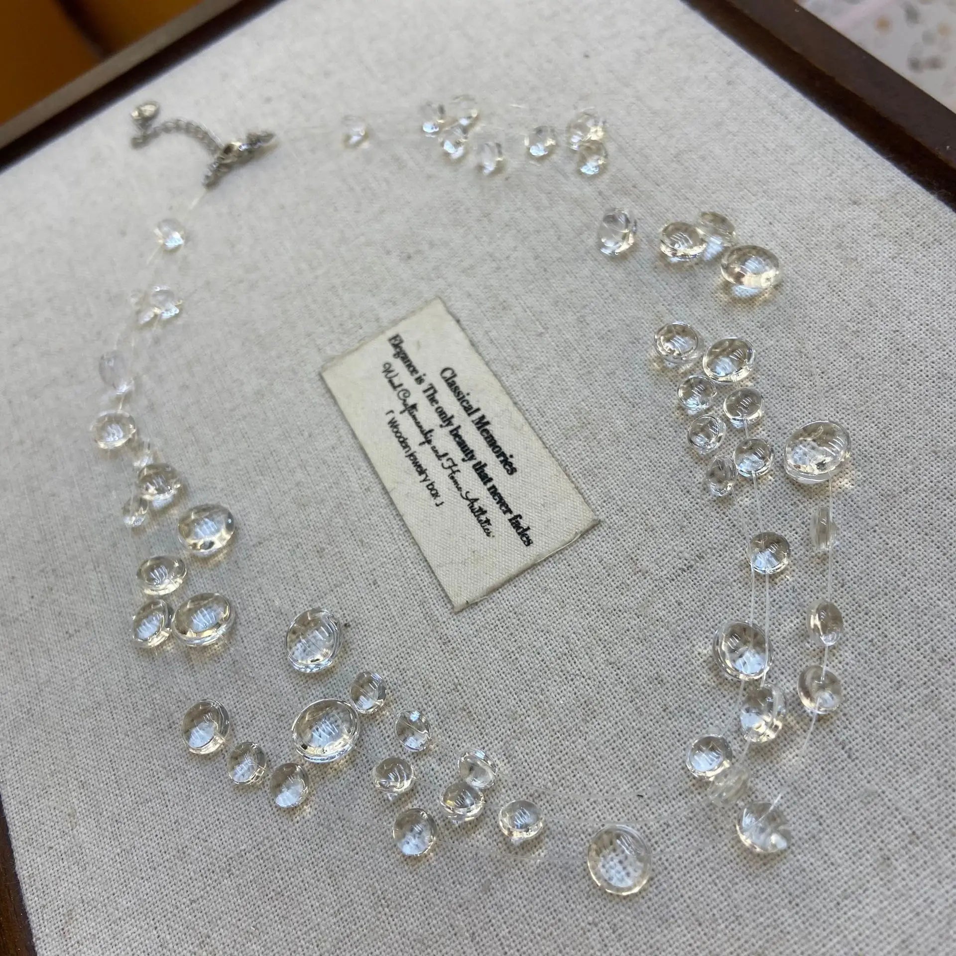 Niche design morning dew drop necklace DIY handmade transparent crystal beaded necklace Unique fashionable collarbone chain